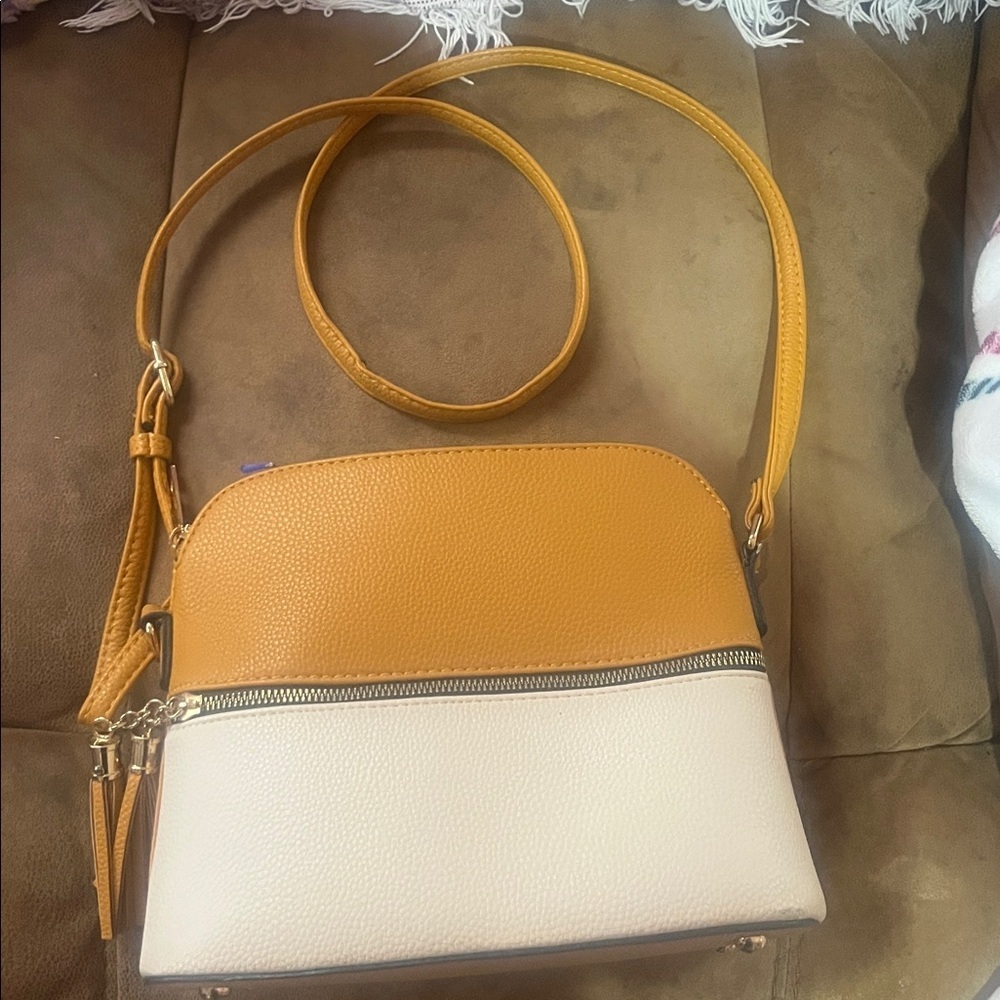 Beige & Yellow Crossbody great condition - Picture 2 of 4